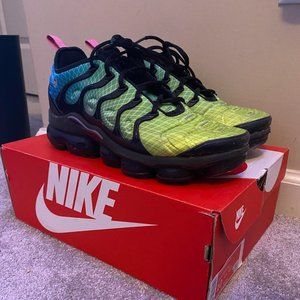 Nike Air Vapormax Plus Aurora Green